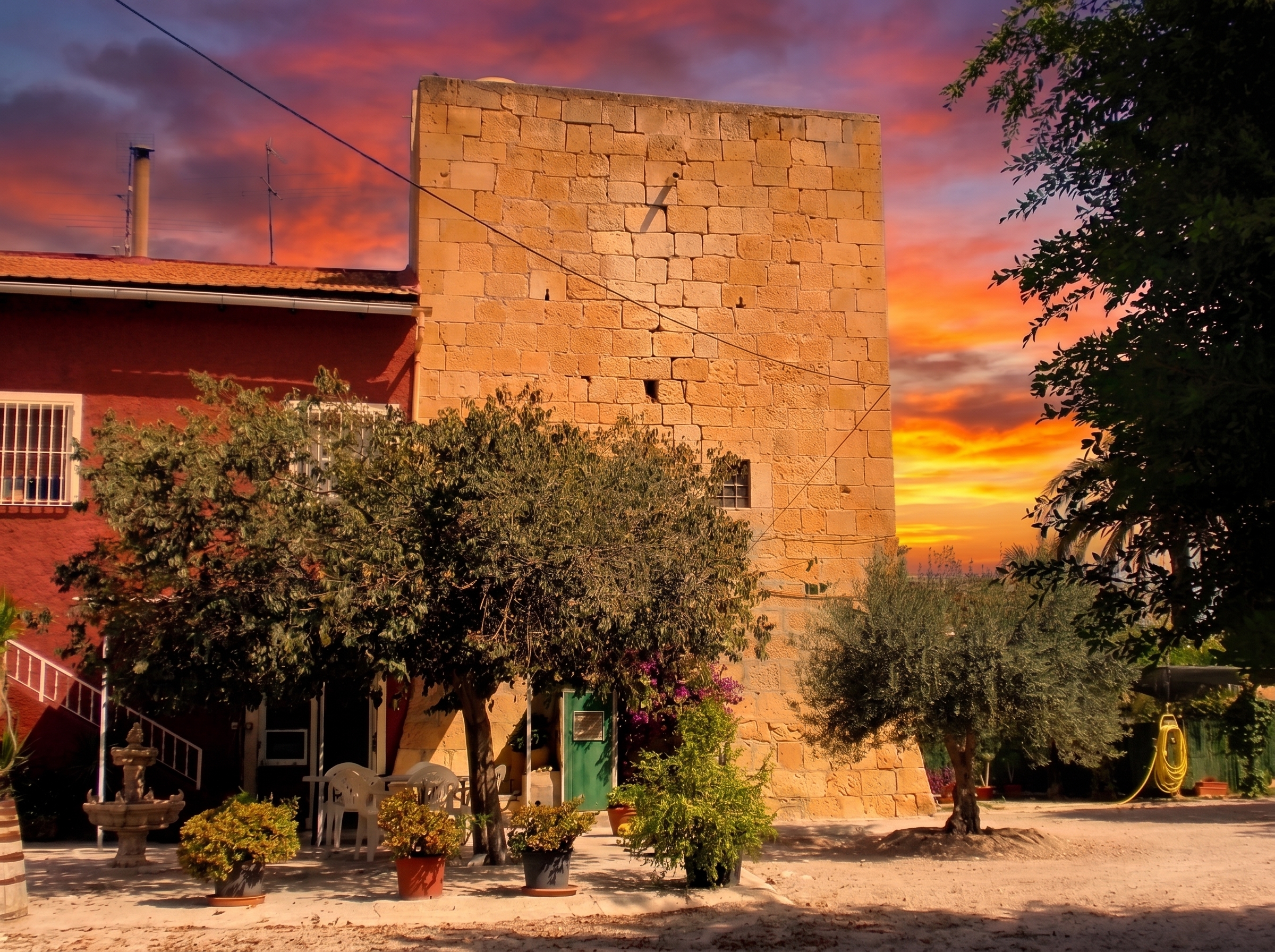Torre Salafranca (Nº 03 en el mapa) al atardecer