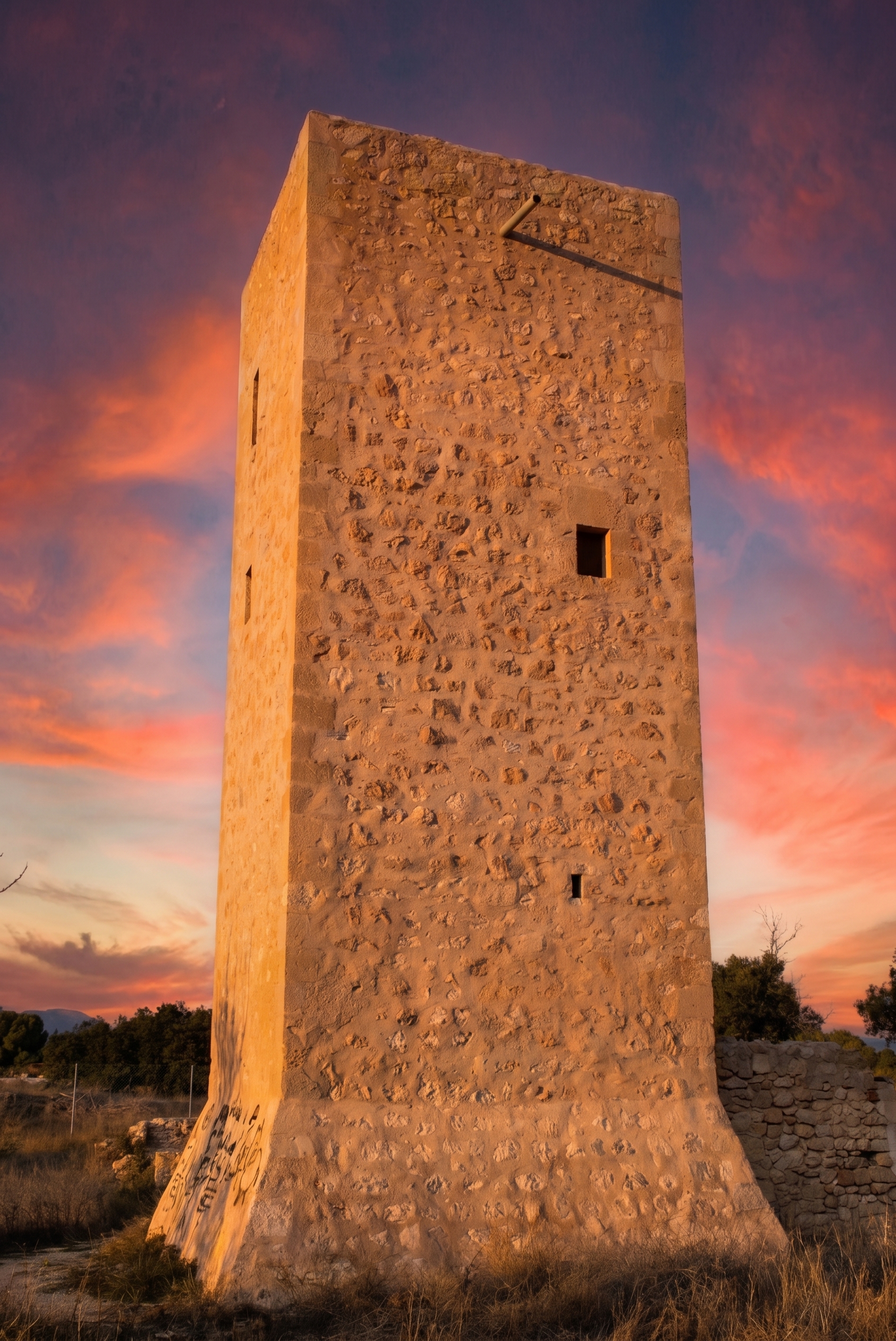 Torre del Conde (Nº 18 en el mapa) al atardecer